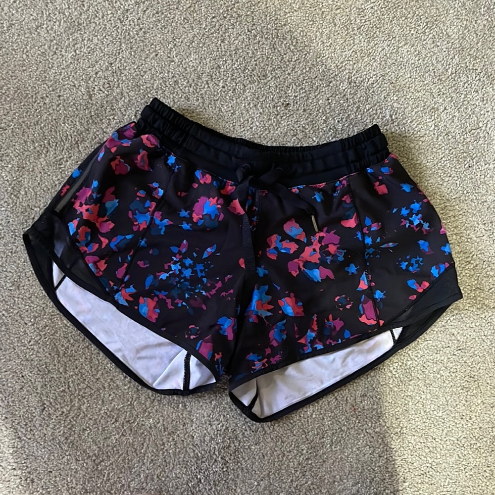 Lululemon old style hotty hot short
